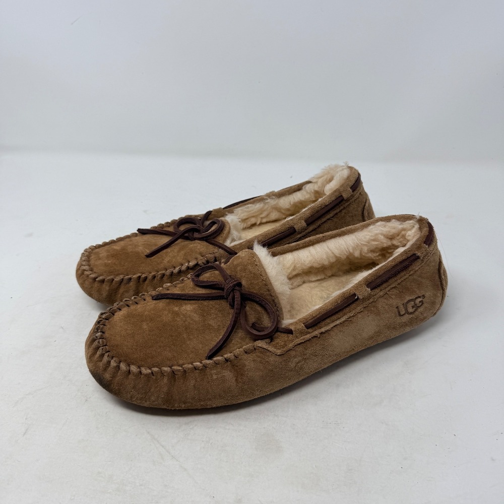 UGG Dakota Chestnut Suede‎ Moccasin Slippers Brown Women's Size 8 Cozy